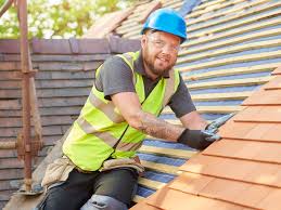 Best Emergency Roof Repair Services  in Leavittsburg, OH